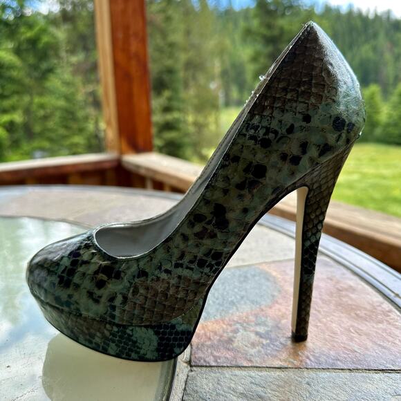 Shoe Dazzle PEYTON Heels Women SZ 7 Green Snake Animal Print Platform Stilettos - Picture 4 of 10